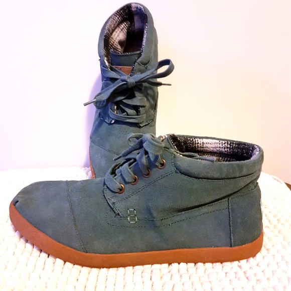 Toms lace up boots - Picture 3 of 8